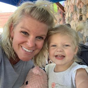 Meet your Posher, Adrienne